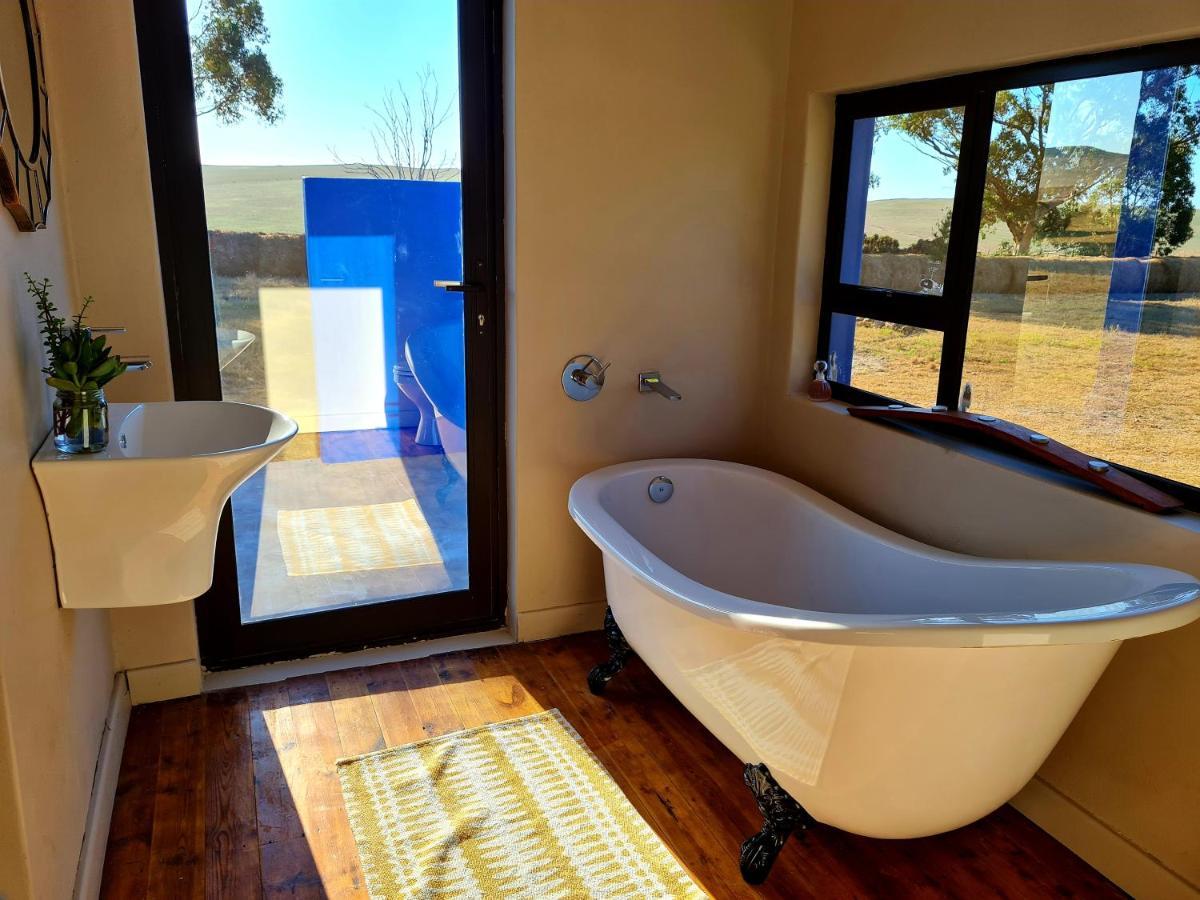 Die Blouhuis Farmhouse Retreat With A Hot Tub Cloeteskraal Dış mekan fotoğraf